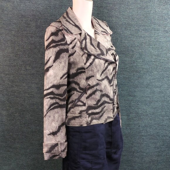 White House Black Market Animal Print Moto Jacket - Picture 11 of 16